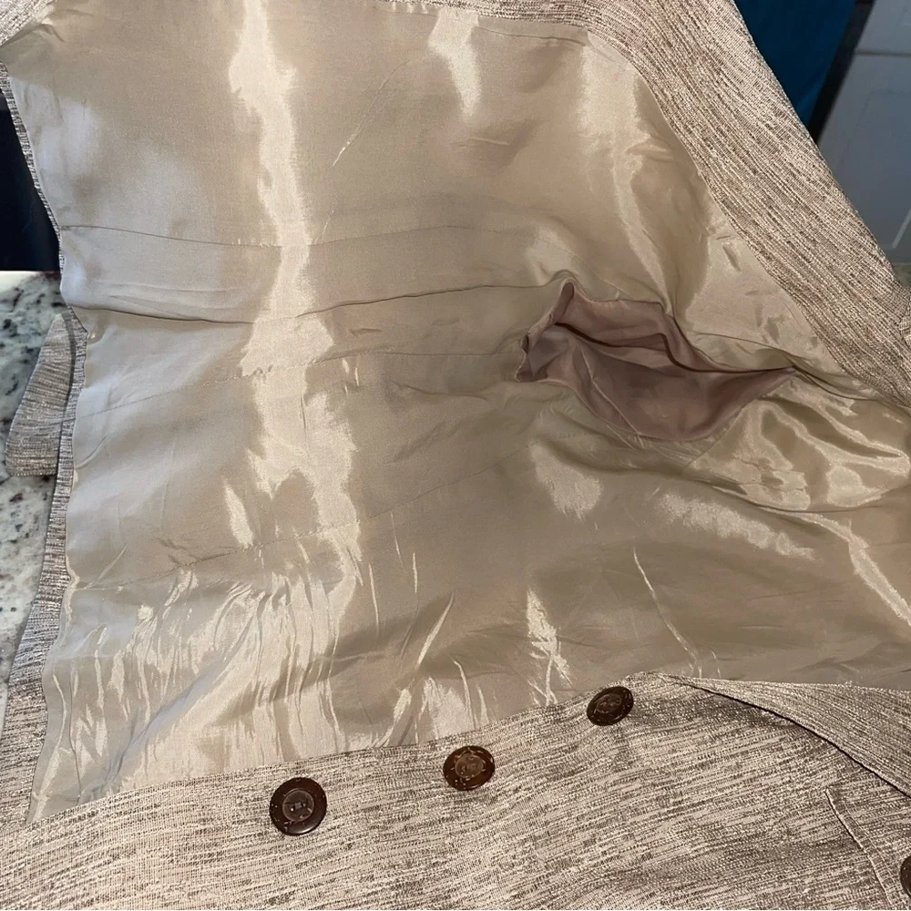 Tahari Arthur S Levine Size 6 Beige Tan Textured Belted Button Front Blazer EUC - Picture 4 of 12